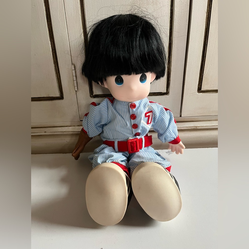 Vintage 1991 Precious Moments Doll Casey in Baseball Clothes w/glove collectible